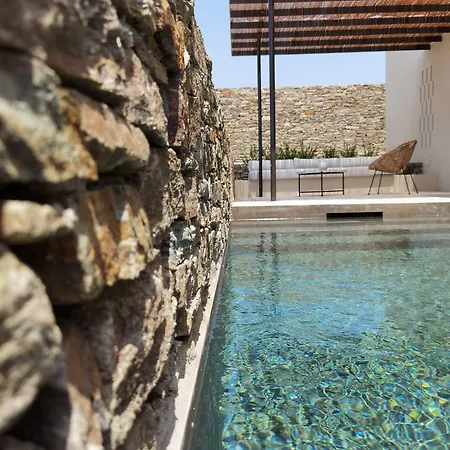 Nos & 5* Faros (Sifnos)