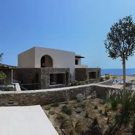 Nos & Hotel Faros (Sifnos)